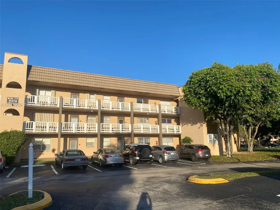 9370 Sunrise Lakes Blvd #209, Sunrise, FL 33322 - #2