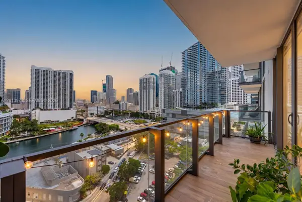 88 SW 7th St #1012, Miami, FL 33130