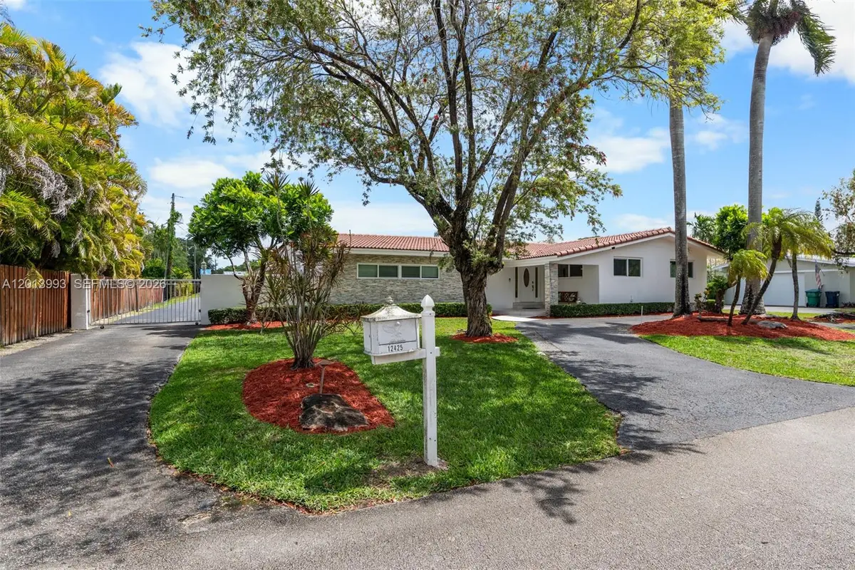 12425 SW 91st Ave, Miami, FL 33176 - #1