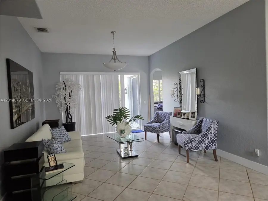 1101 NW 180th Ave, Pembroke Pines, FL 33029 - #2
