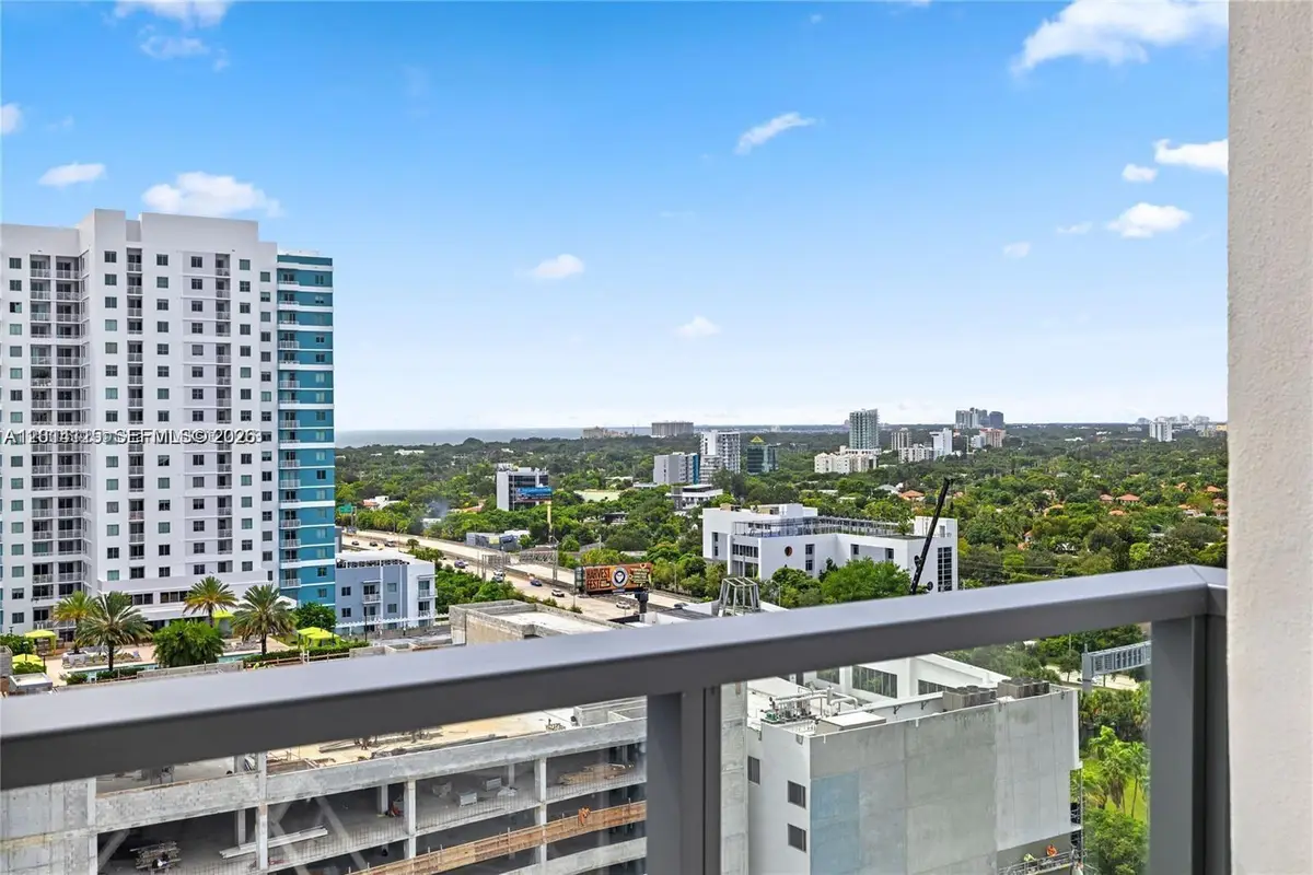 239 SW 9th St #1502, Miami, FL 33130 - #1