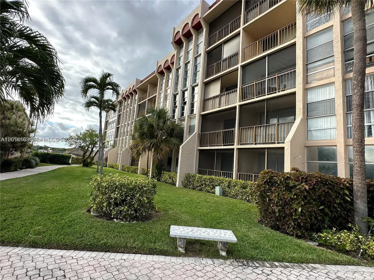 2001 Atlantic Shores Blvd #104, Hallandale Beach, FL 33009 - #1