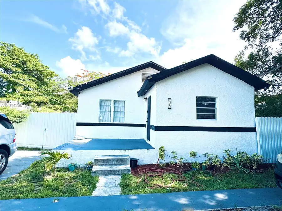 1484 NW 60th St, Miami, FL 33142 - #2