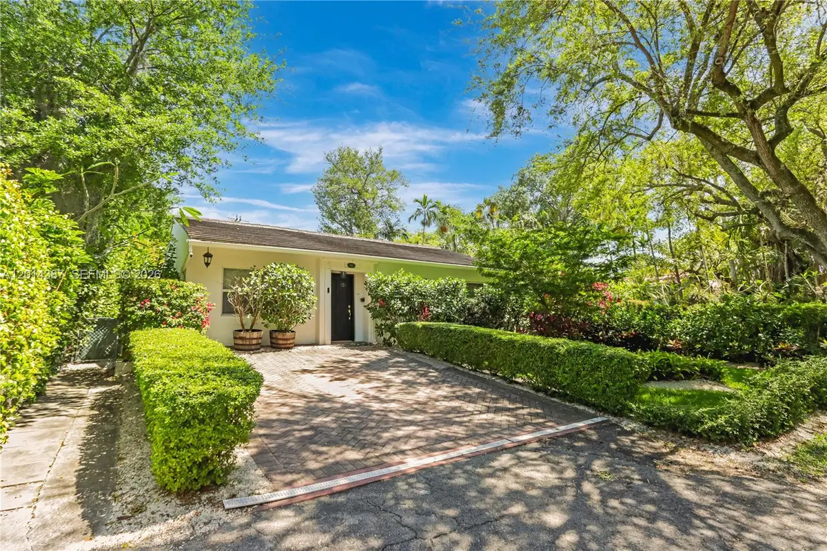 815 Monterey St., Coral Gables, FL 33134 - #1