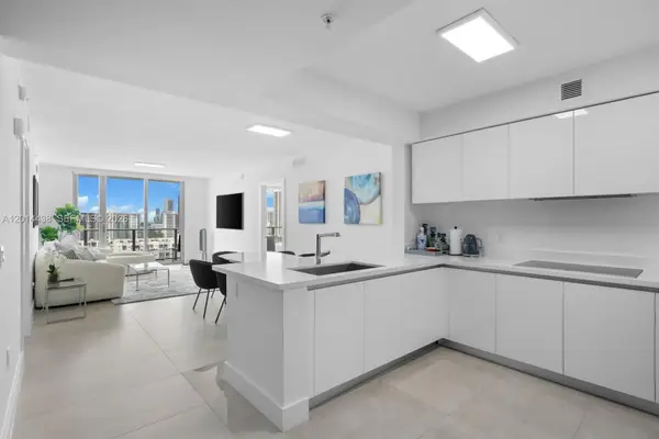 300 Sunny Isles Blvd #4-1603, Sunny Isles Beach, FL 33160