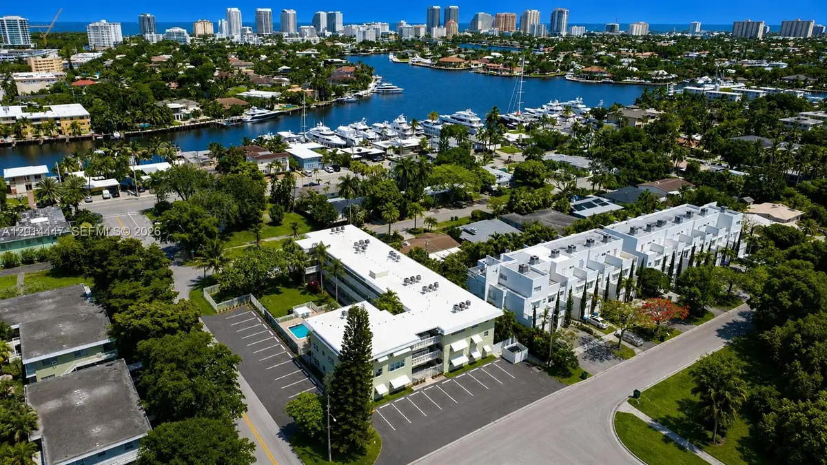 1900 NE 8th Ct #105, Fort Lauderdale, FL 33304 - #1