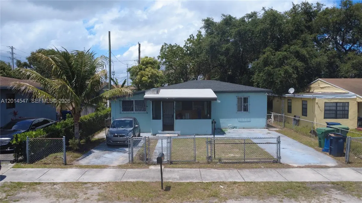 1631 NW 114th St, Miami, FL 33167 - #1