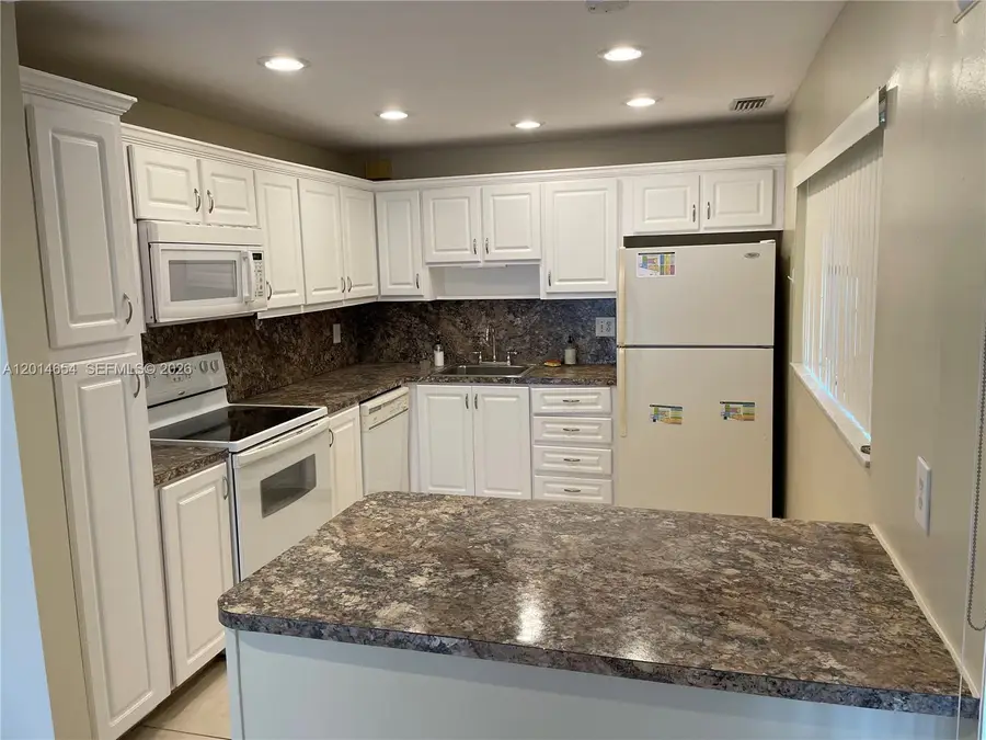 8621 NW 12th St #D178, Plantation, FL 33322 - #3