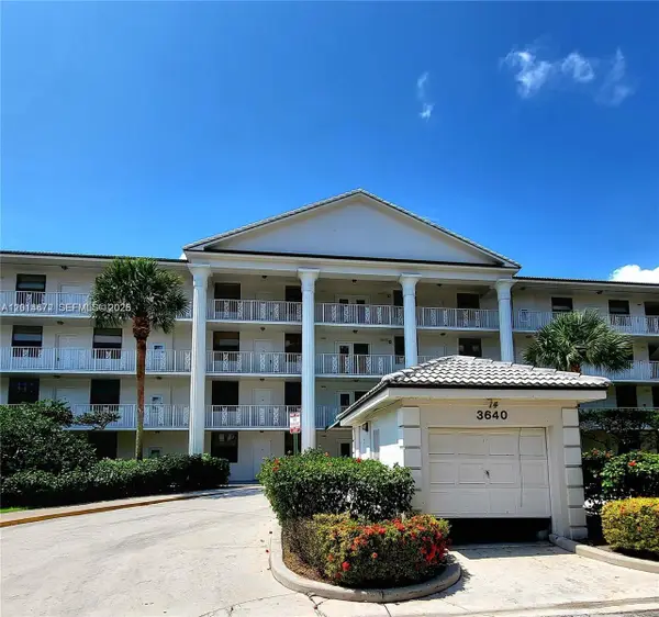 3640 Whitehall Dr #406, West Palm Beach, FL 33401