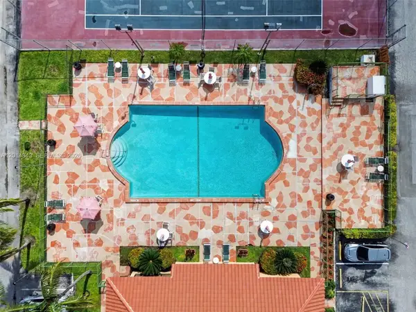 7155 Miami Lakes Dr #P16, Miami Lakes, FL 33014