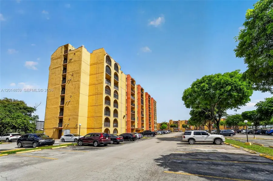 4801 NW 7th St, Miami, FL 33126 - #3