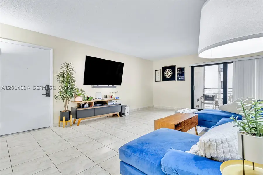 4040 N Hills Dr #20, Hollywood, FL 33021 - #3