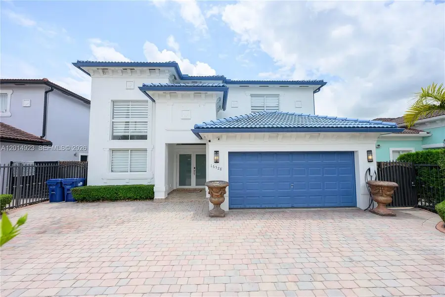 16528 SW 44th St, Miami, FL 33185 - #2