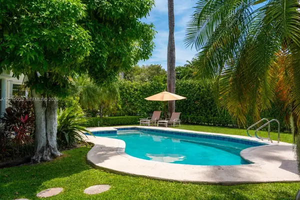 363 S Hibiscus Dr, Miami Beach, FL 33139