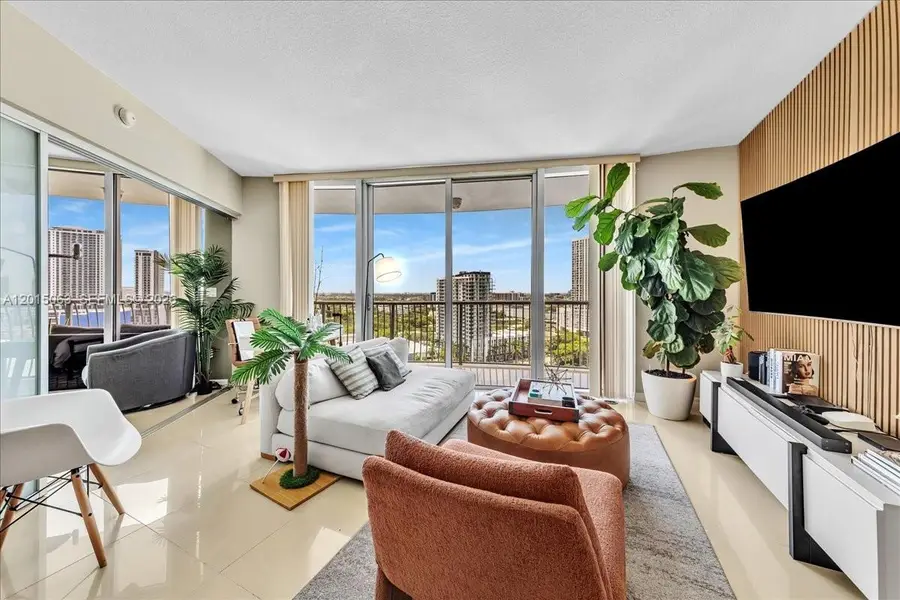 1750 N Bayshore Dr #2015, Miami, FL 33132 - #2
