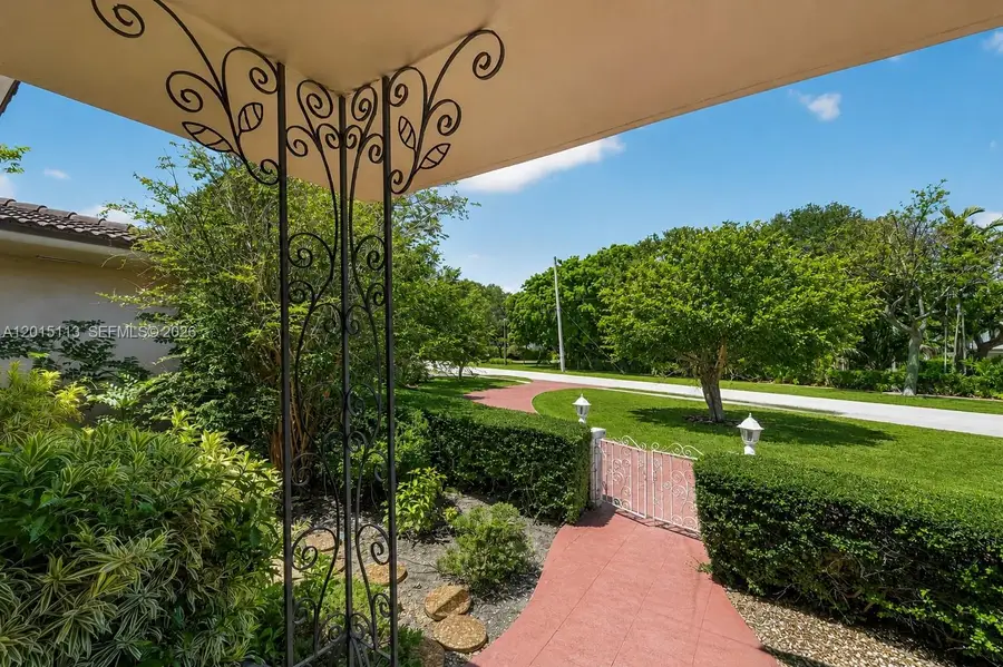 9999 NE 12th Ave, Miami Shores, FL 33138 - #3