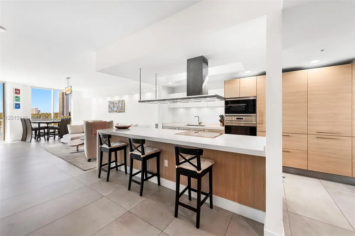 17111 Biscayne Blvd #606, North Miami Beach, FL 33160 - #1