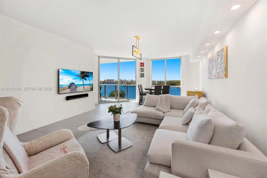 17111 Biscayne Blvd #606, North Miami Beach, FL 33160 - #2