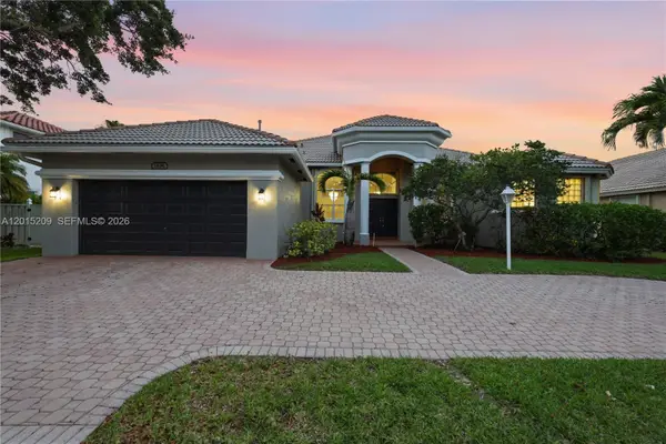 1836 NW 139th Ave, Pembroke Pines, FL 33028