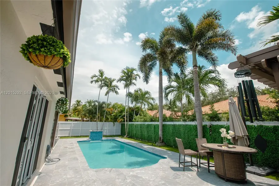 7814 NW 165th St, Miami Lakes, FL 33016 - #2