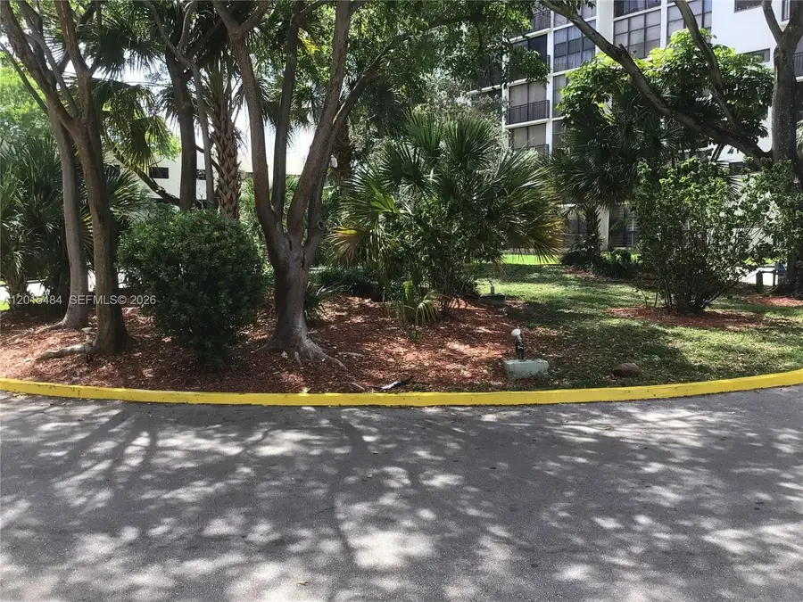 17021 N Bay Rd #625, Sunny Isles Beach, FL 33160 - #3