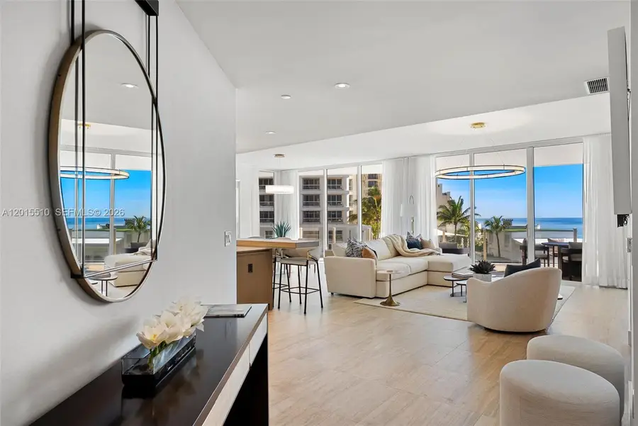 525 N Fort Lauderdale Beach Blvd #702, Fort Lauderdale, FL 33304 - #3