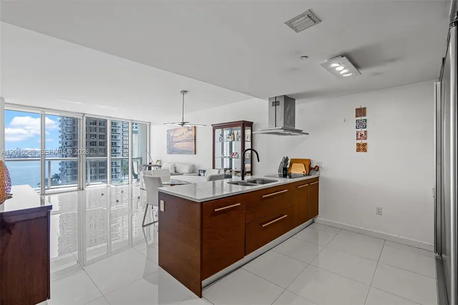465 Brickell Ave #1016, Miami, FL 33131 - #3