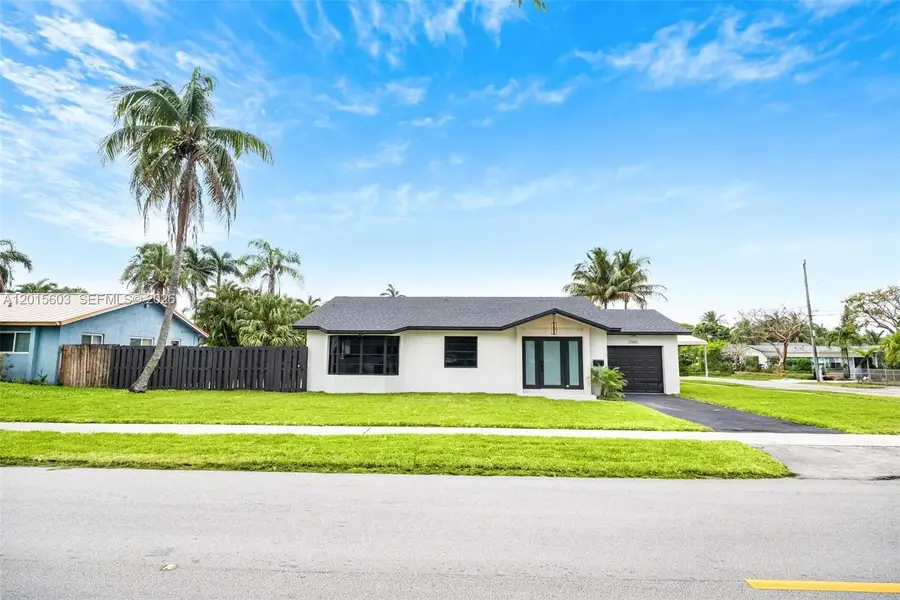 2060 N 26th Ave, Hollywood, FL 33020 - #2