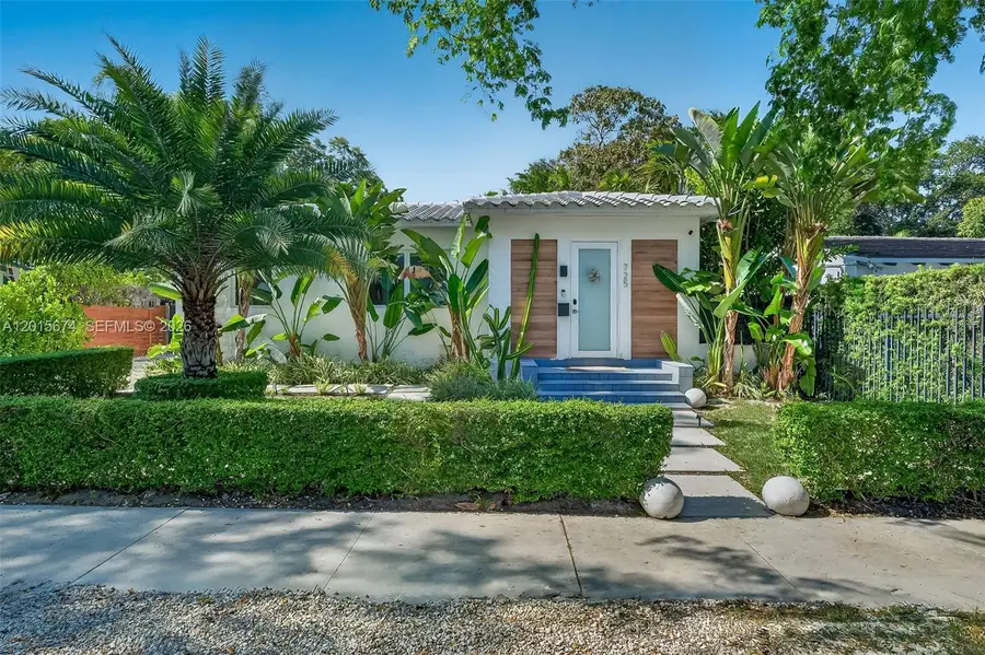 725 NE 81st St, Miami, FL 33138 - #3