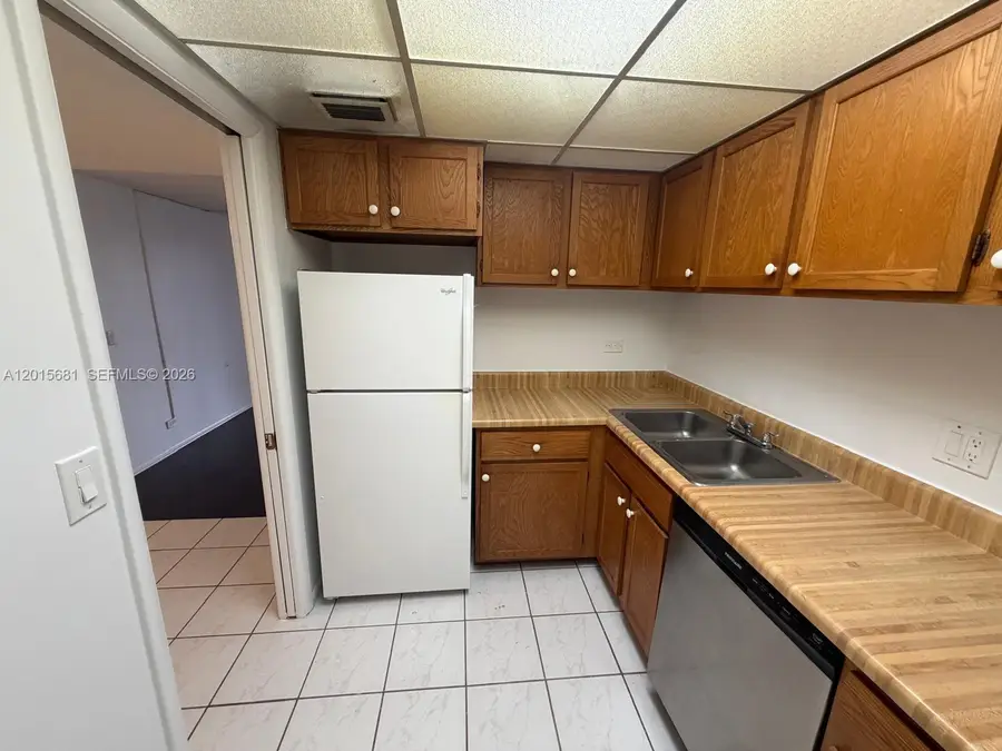 3720 Inverrary Dr #2K, Lauderhill, FL 33319 - #2