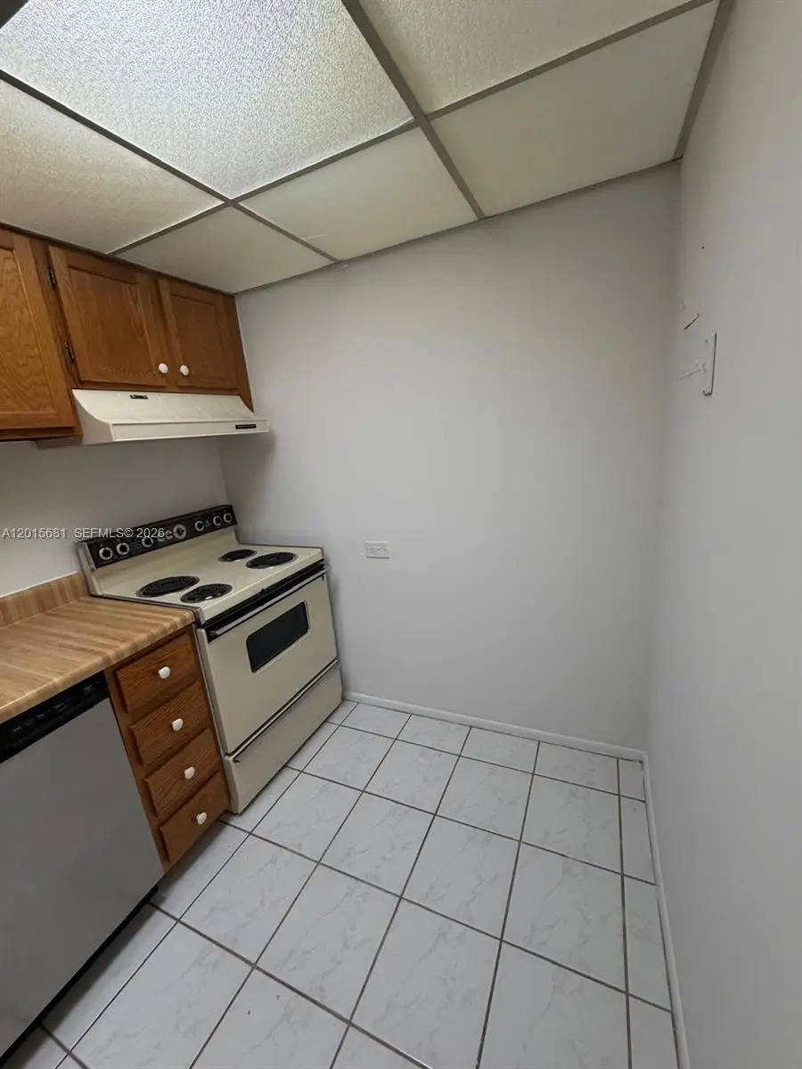 3720 Inverrary Dr #2K, Lauderhill, FL 33319 - #3