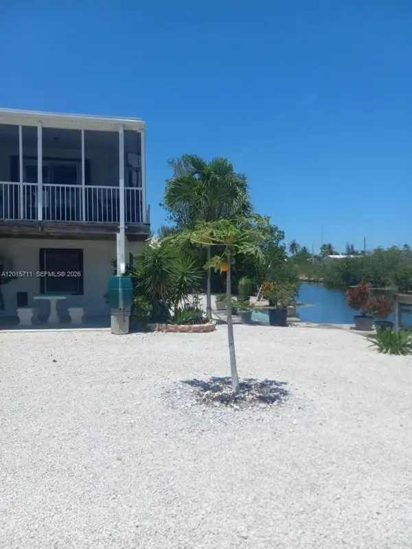 251 Pelican Ln, Big Pine, FL 33043