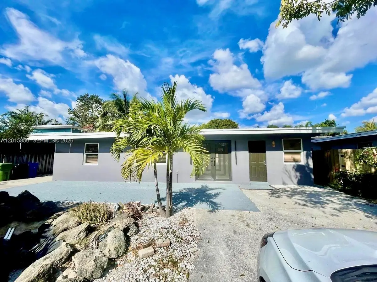 1649 NE 8th Ave, Fort Lauderdale, FL 33305 - #1