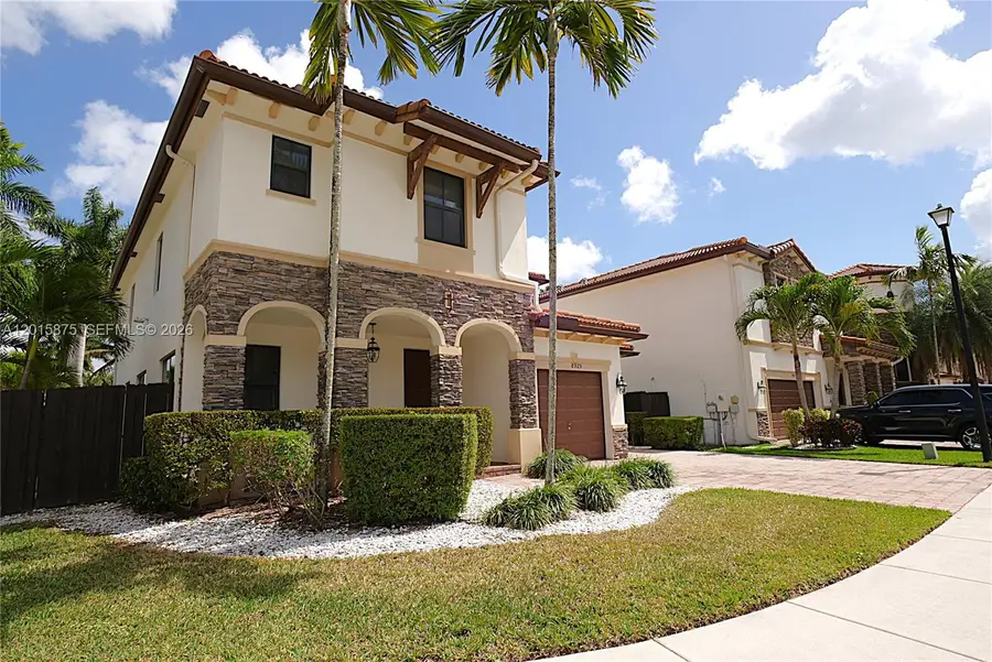 8925 NW 99th Ave, Doral, FL 33178 - #2
