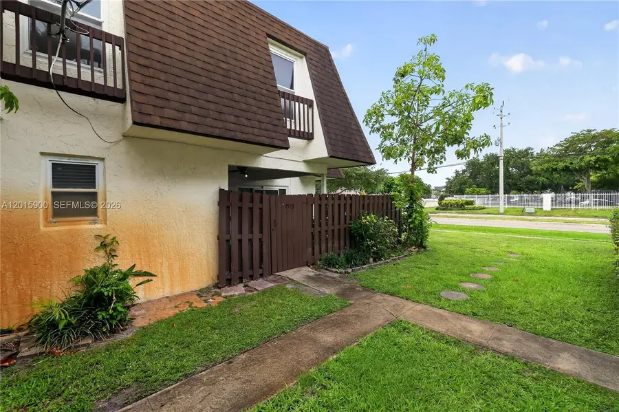 7913 Tam Oshanter Blvd, North Lauderdale, FL 33068 - #2