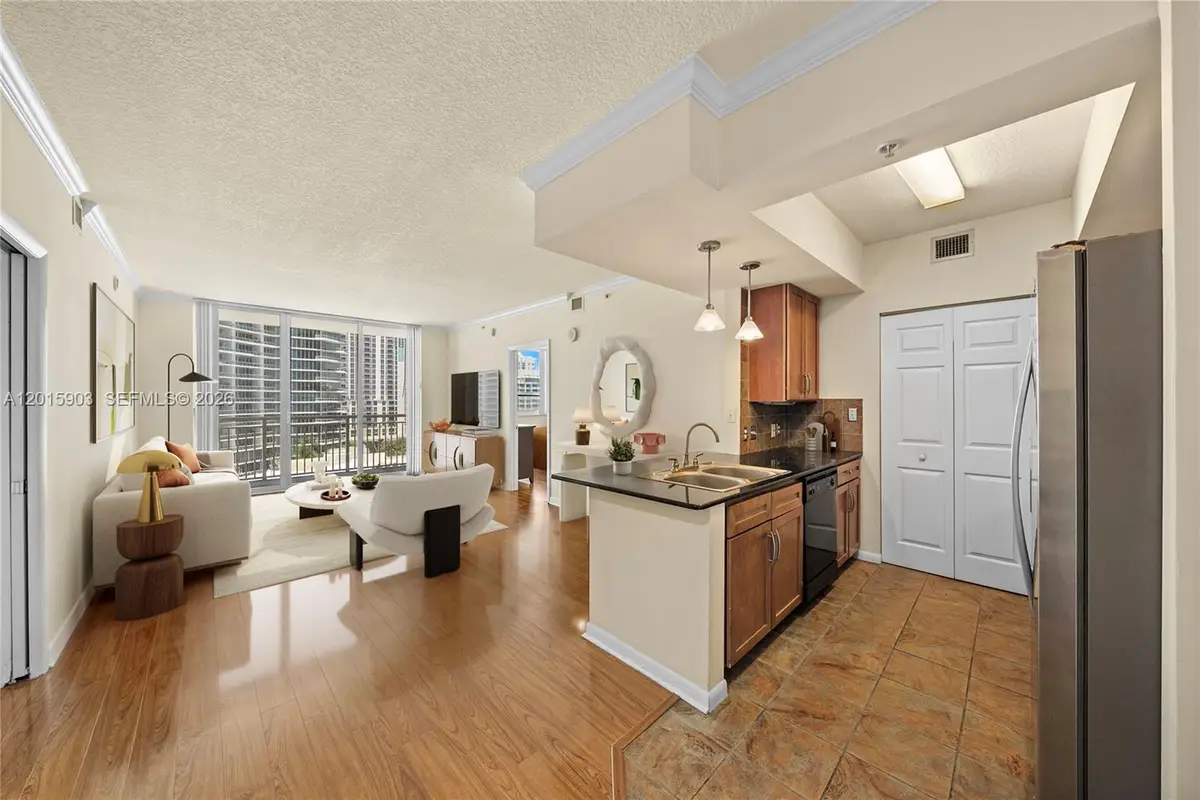 2000 N Bayshore Dr #1005, Miami, FL 33137 - #1
