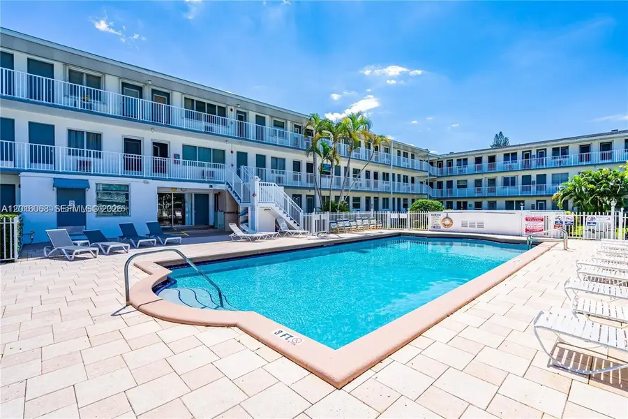 15610 NE 6th Ave #32D, Miami, FL 33162 - #2