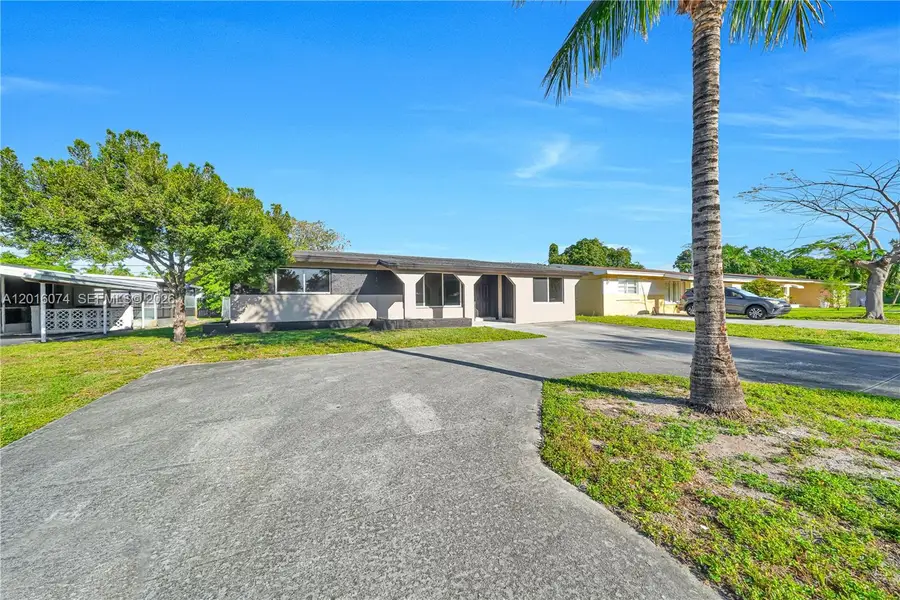 2512 Alcazar Dr, Miramar, FL 33023 - #3