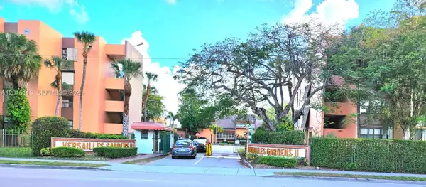 9420 W Flagler St #103, Miami, FL 33174