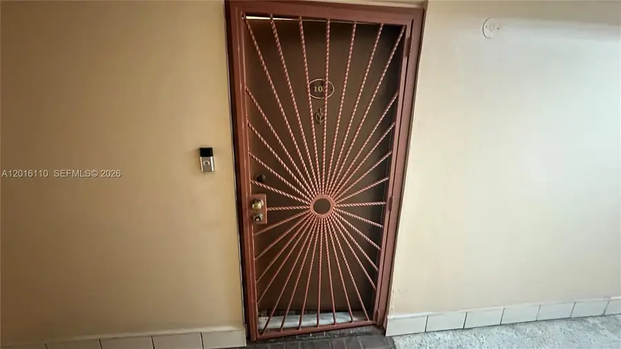 9420 W Flagler St #103, Miami, FL 33174 - #3