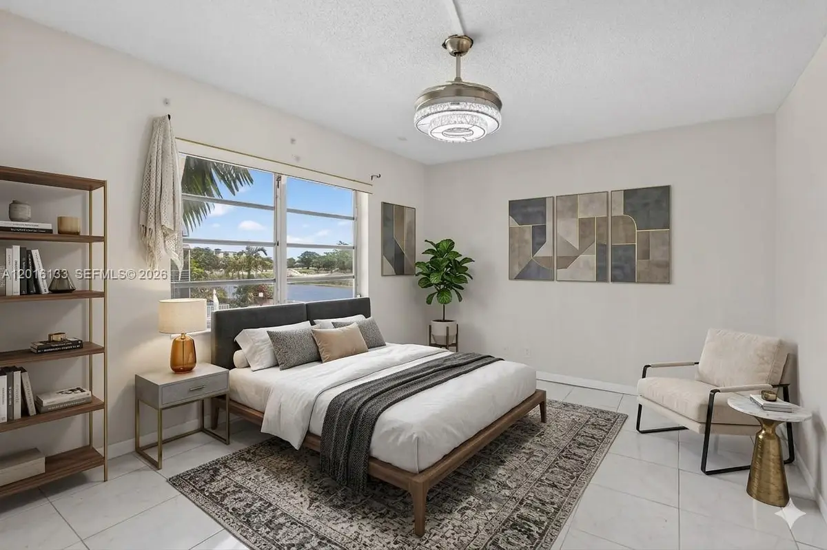 3048 E Sunrise Lakes Dr #220, Sunrise, FL 33322 - #1