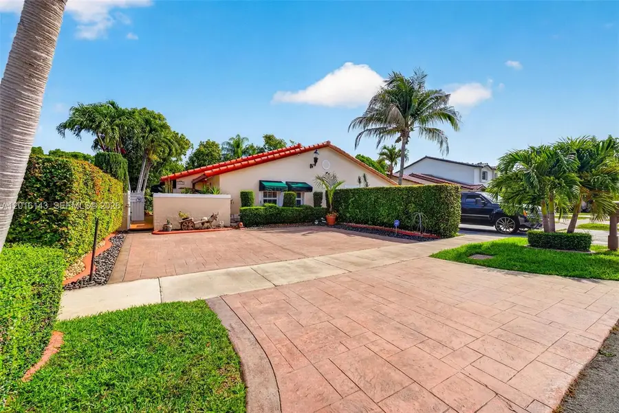 14815 SW 81st St #B, Miami, FL 33193 - #2