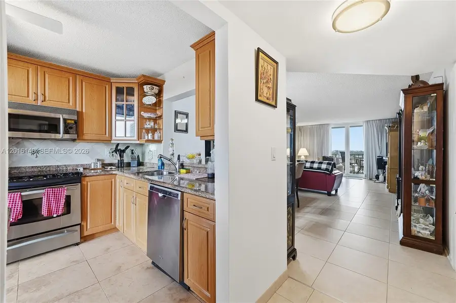 521 N Riverside Dr #606, Pompano Beach, FL 33062 - #3