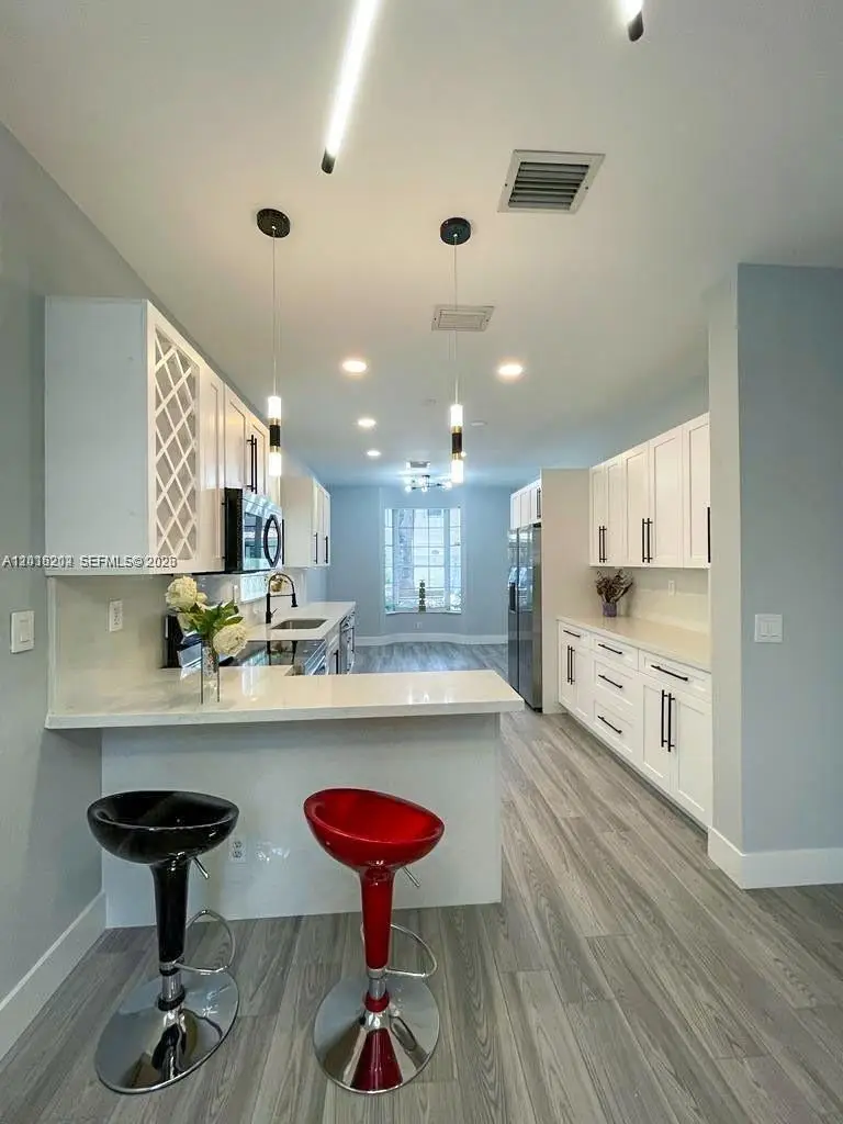 1261 Hayes St, Hollywood, FL 33019 - #3