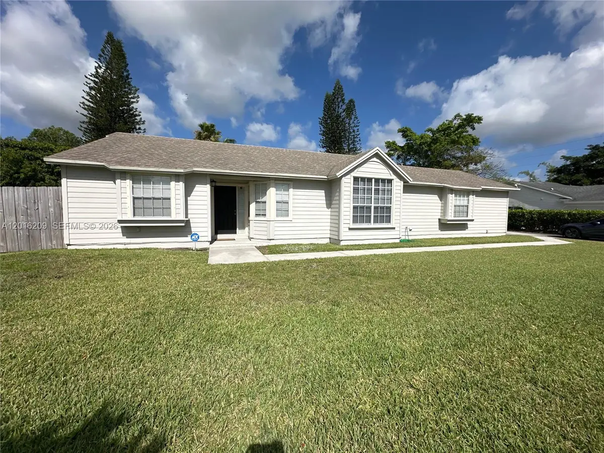15212 SW 148th Ct, Miami, FL 33187 - #1