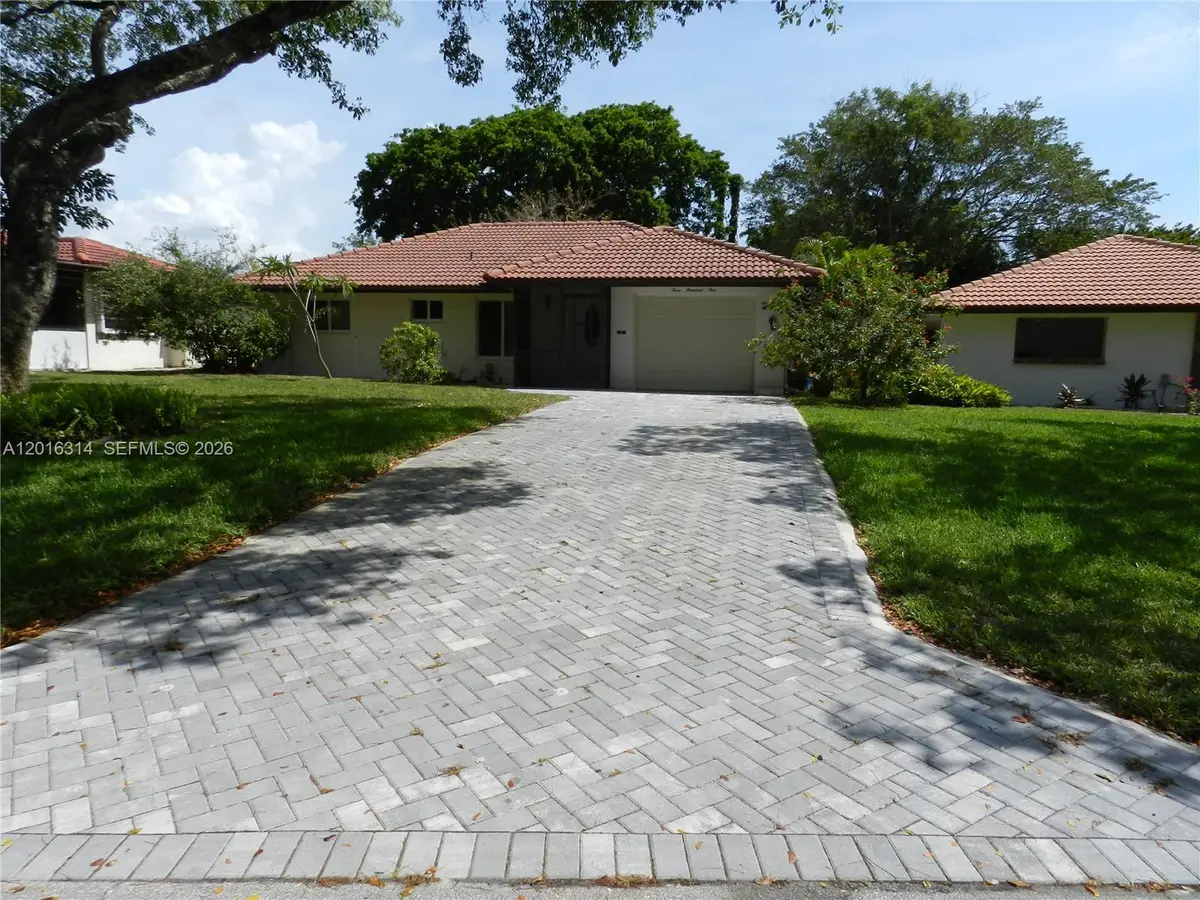 305 NW 42nd St, Boca Raton, FL 33431 - #1