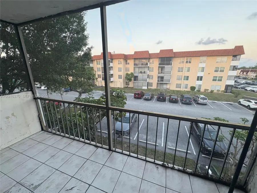 4152 Inverrary Dr #303, Lauderhill, FL 33319 - #2