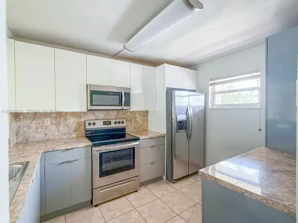 1100 NW 87th Ave #308, Coral Springs, FL 33071