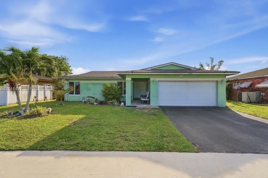 8271 NW 68th Ter, Tamarac, FL 33321 - #3