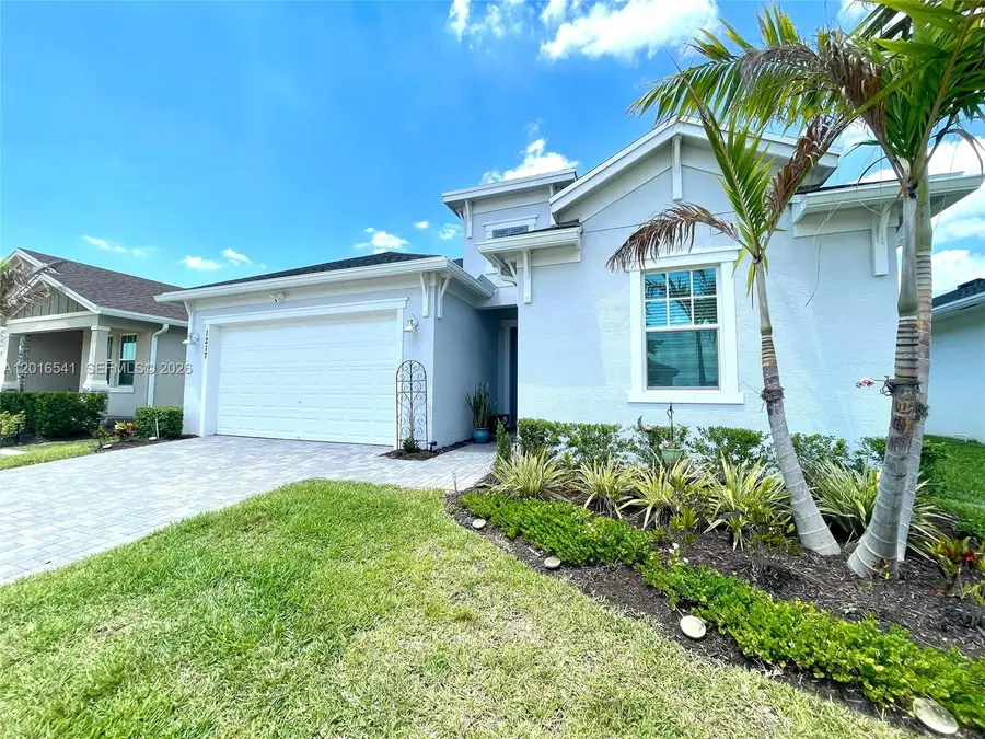 1217 SE Crosswood Way, Port Saint Lucie, FL 34984 - #3